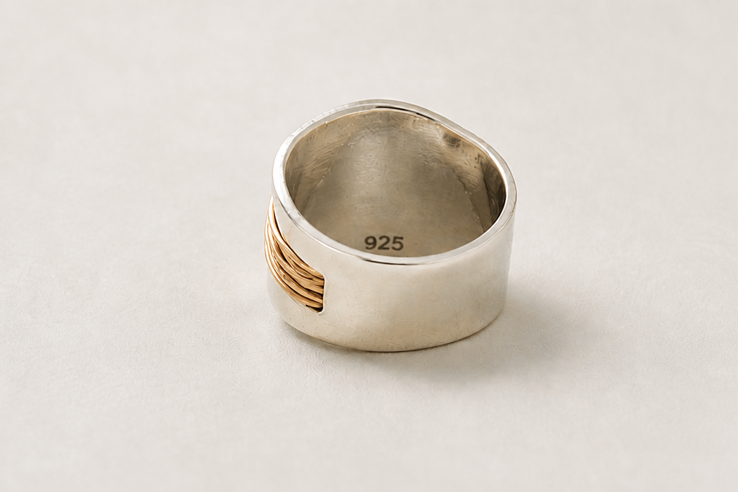 Linea Twist Ring