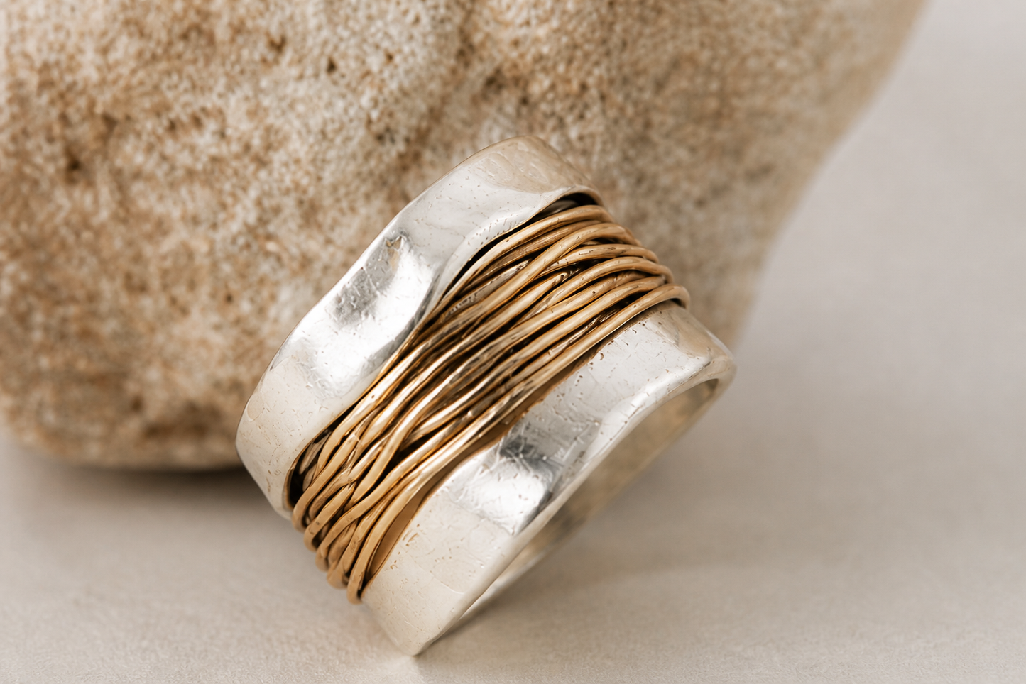 Linea Twist Ring